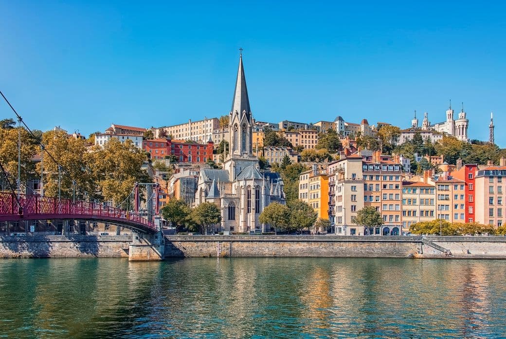 Photo de Lyon avec vue sur le Rhin et les monuments historiques