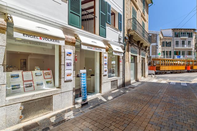 Shop Photo of Engel & Völkers Sóller